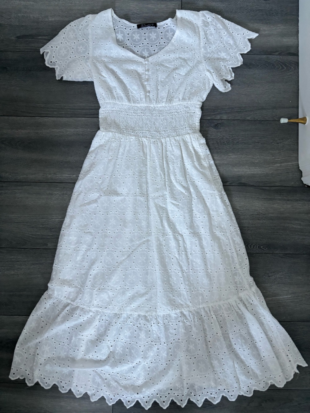Simplee | White Eyelet Midi Dress